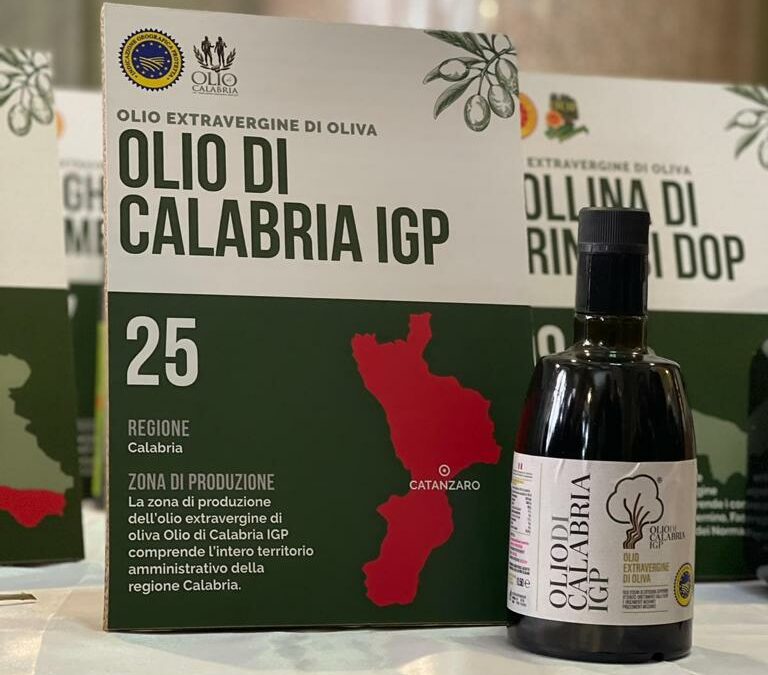 Consorzio dell’Olio di Calabria Igp a Roma con il Ministro dell’Agricoltura per il fattore “IG”